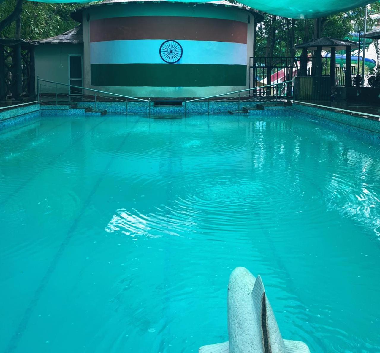 Kangs Nirvana Resorts And Spa Mahalpur 外观 照片