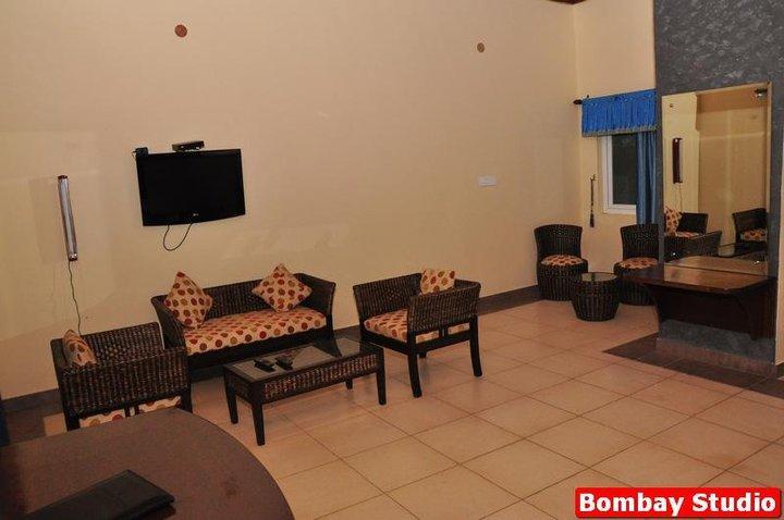 Kangs Nirvana Resorts And Spa Mahalpur 外观 照片